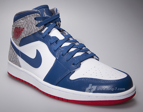 Air Jordan 1 Mid True Blue Has a Fall Release Date