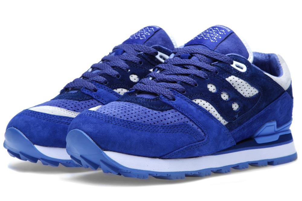 欠品カラー再入荷！ Saucony×White Mountaineering COURAGEOUS - 靴