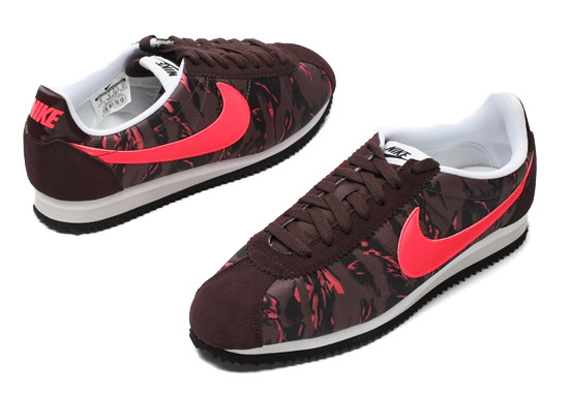 camo nike cortez