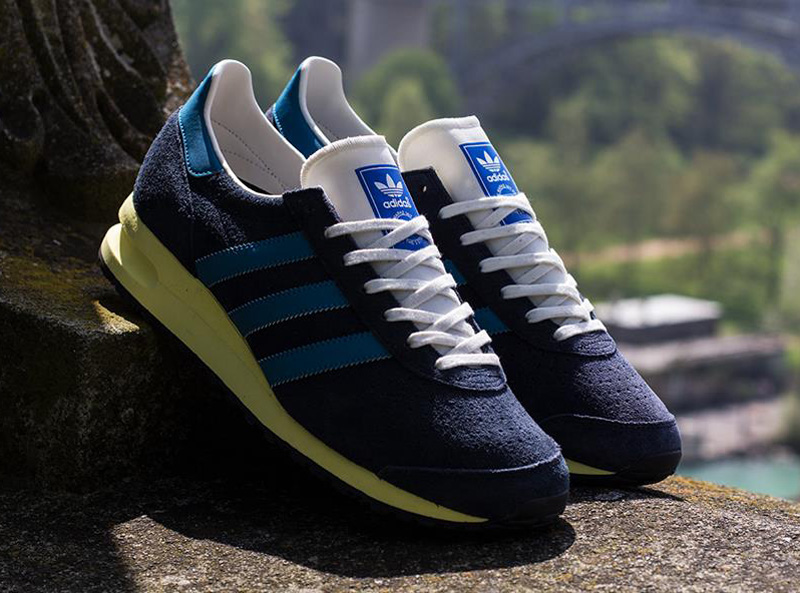 Кроссовки адидас челябинск. Adidas 85. Adidas Originals Marathon 85. Кроссовки adidas Marathon. Adidas Marathon Classic Blue.