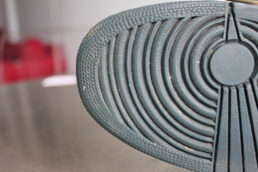 Air Jordan 1 White Metallic Blue Original Pair On Ebay 01