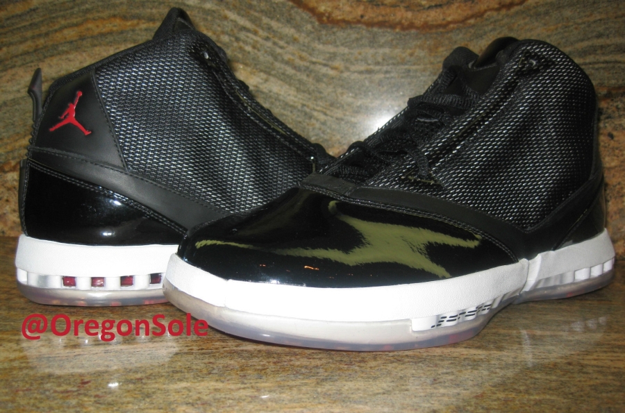Air Jordan Xvi Black Gym Red White Metallic Silver 04