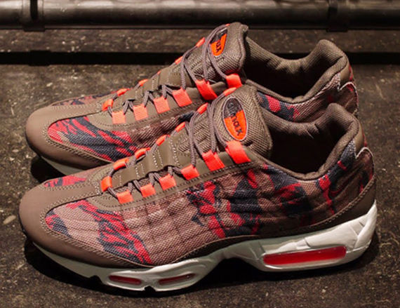 Air Max 95 Tape Camo Pack 7