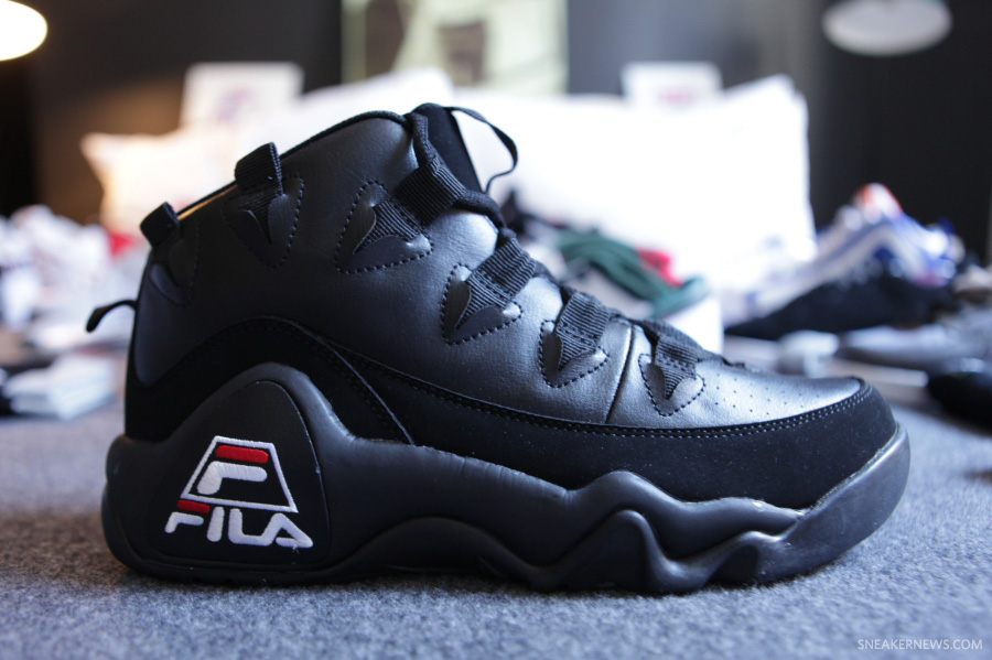 Fila basketball hot sale shoes retro