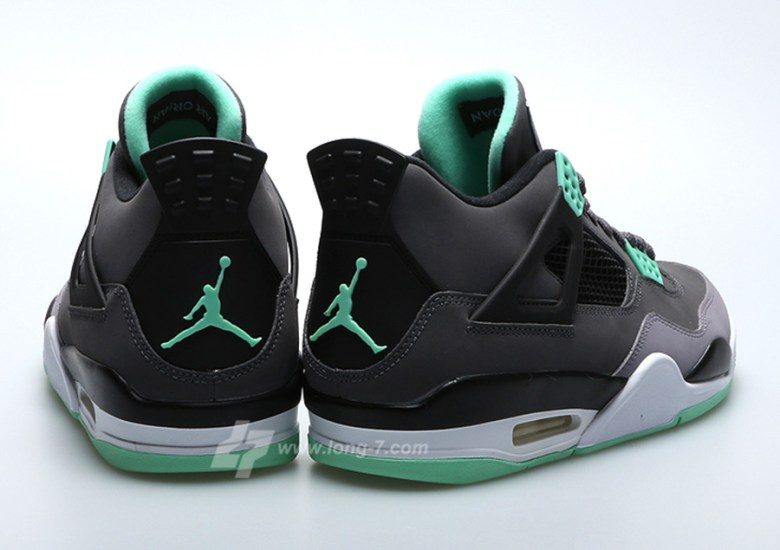 “Green Glow” Air Jordan 4