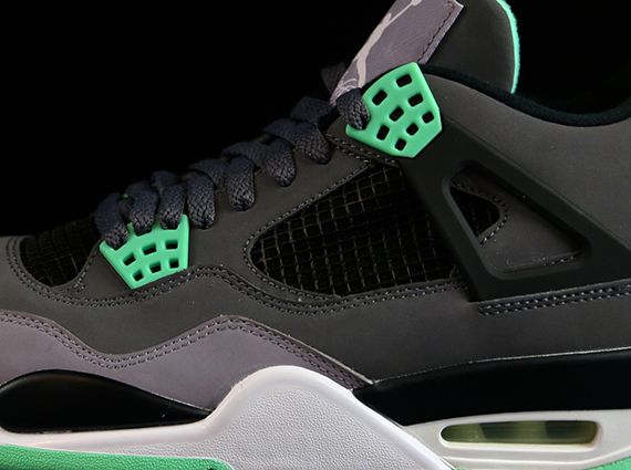 "Green Glow" Air Jordan 4 Retro
