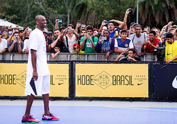 Kobe Bryant Visits Brazil in “Black Mamba Tour”