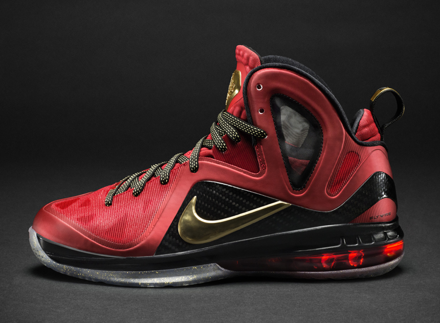 LeBron James – Nike Basketball Shoes + History