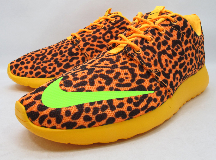 Roshe run sale leopard