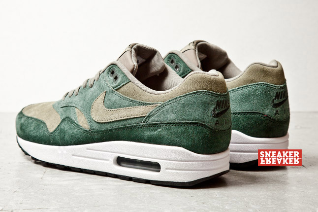Nike Air Max 1 Green Suede 02