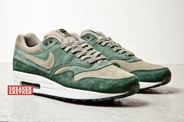 Nike Air Max 1 Green Suede 03