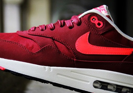 Nike WMNS Air Max 1 PRM – Team Red – Atomic Red – Black – Sail