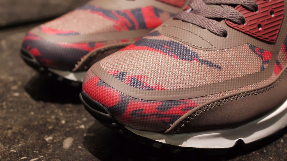 Nike Air Max 90 Premium Tape 01