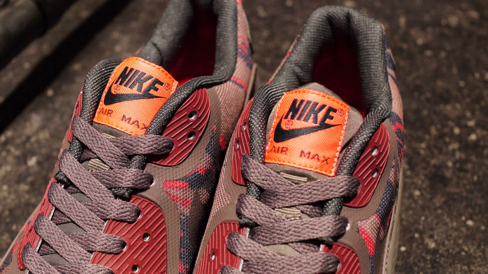 Nike Air Max 90 Premium Tape 03