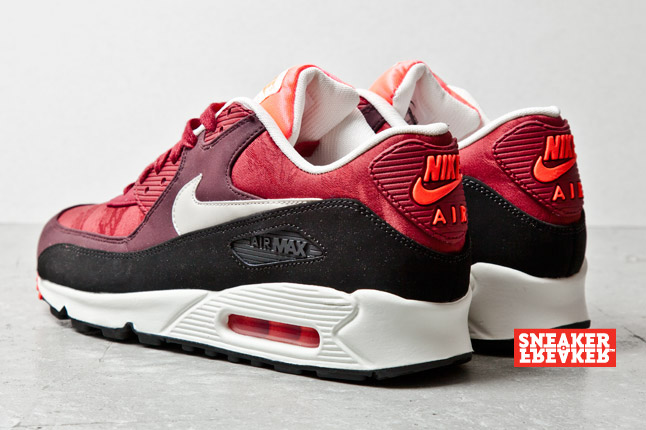 Nike Air Max 90 Team Red Jacquard 02