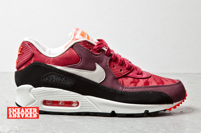 Nike Air Max 90 Team Red Jacquard 04