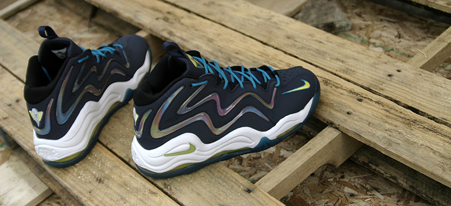 Nike Air Pippen Midnight Navy Sonic Yellow Tropical Teal 3