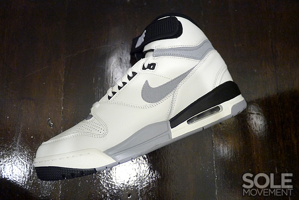 Nike Air Revolution Vntg Qs 03
