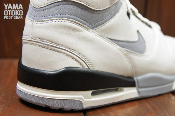 Nike Air Revolution Vntg Qs Sail Wolf Grey Black 06