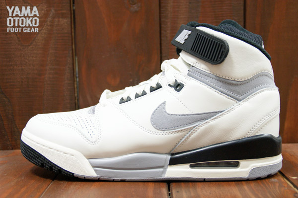 Nike Air Revolution Vntg Qs Sail Wolf Grey Black 11