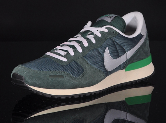 nike vortex vintage green