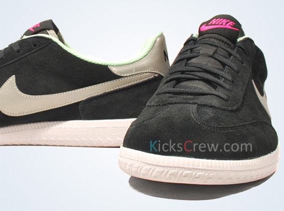 Nike Cheyenne 2013 – Black – Fresh Mint – Pink