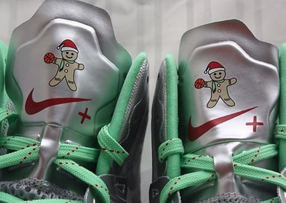 Nike Hyperdunk 2012 "Gingerbread Man" PE