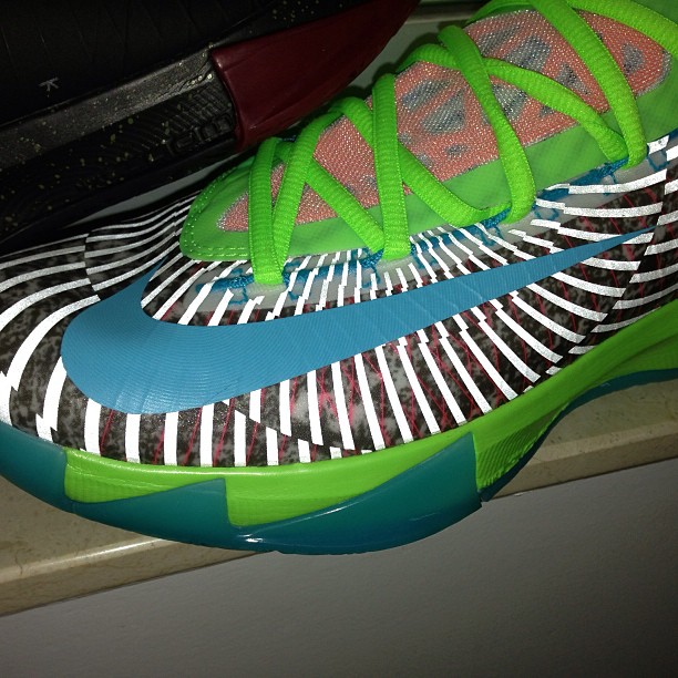 Nike Kd Vi Supreme 02