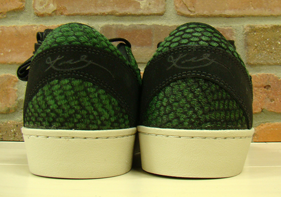 Nike Kobe 8 NSW Lifestyle “Gorge Green” – Arriving at Retailers