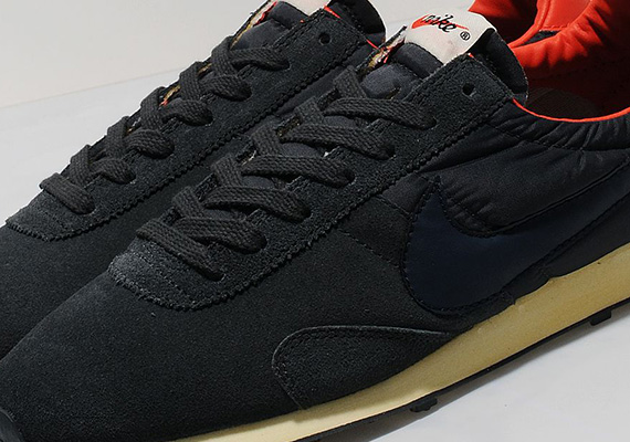 Obligatorio heroico molino Nike Pre Montreal Racer - Obsidian - Orange - SneakerNews.com