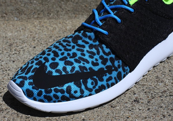 Nike Roshe Run FB “Blue Leopard”