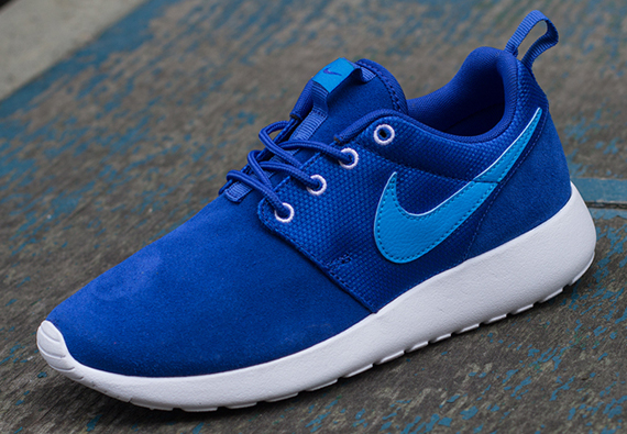 roshe run sky