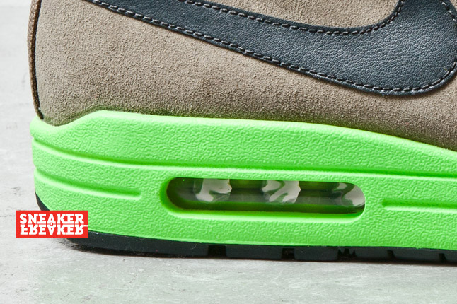 Nike Wardour Max 1 Olive Lime 01
