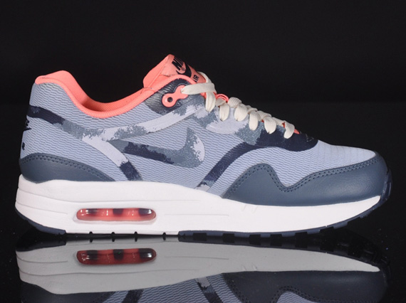 Nike Wmns Air Max 1 Cmft Tape Camo 2