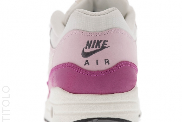 Nike Wmns Air Max 1 Essential Sail Atomic Pink 3
