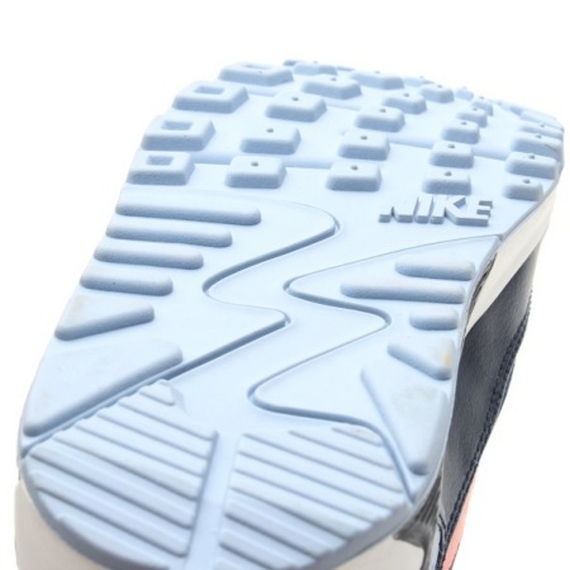 Nike Wmns Air Max 90 Premium Tape Camo 02