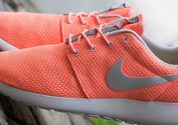 Grey and 2024 pink roshes