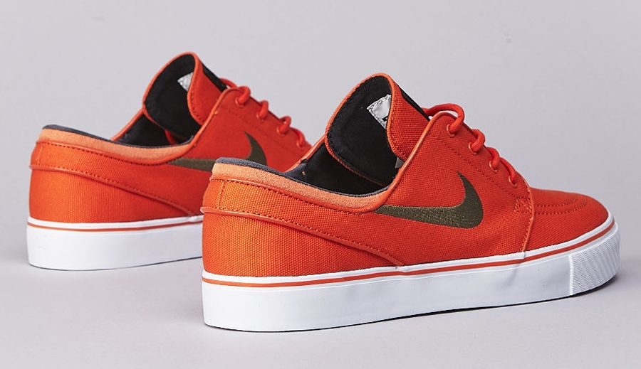 Nike Zoom Stefan Janoski Team Orange Medium Olive Black 01