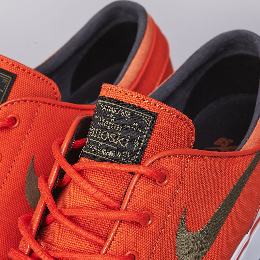 Nike Zoom Stefan Janoski Team Orange Medium Olive Black 03
