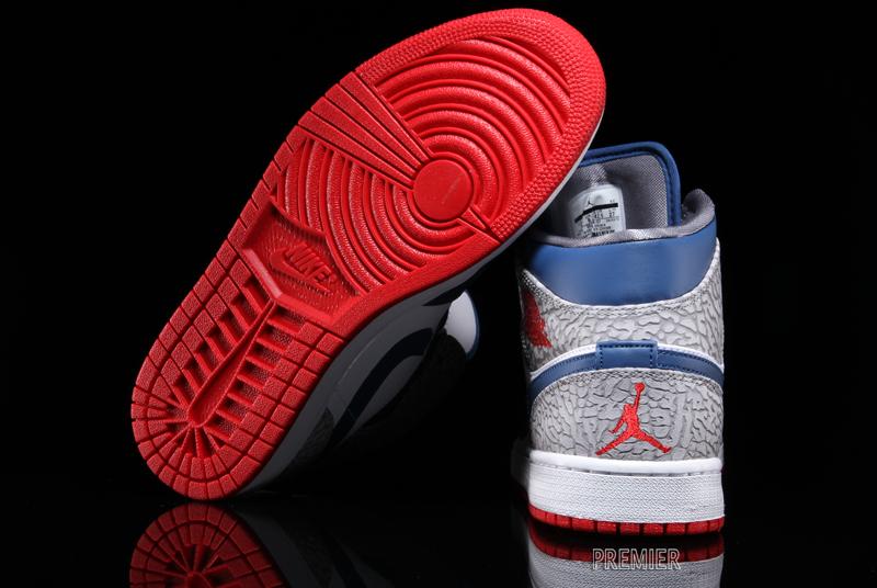 Air Jordan 1 Mid "True Blue" - Available - SneakerNews.com