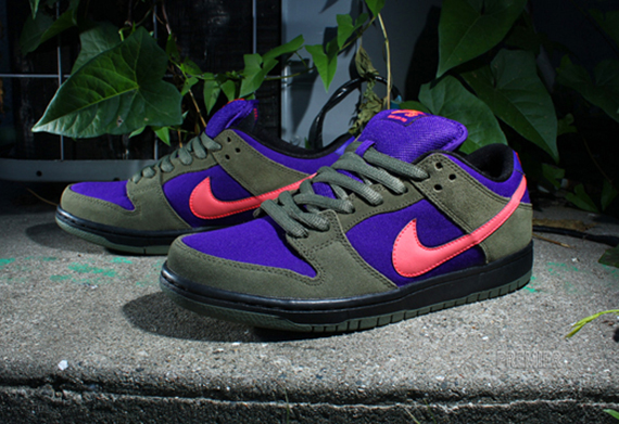 Nike SB Dunk Low – Olive – Atomic Red – Electric Purple