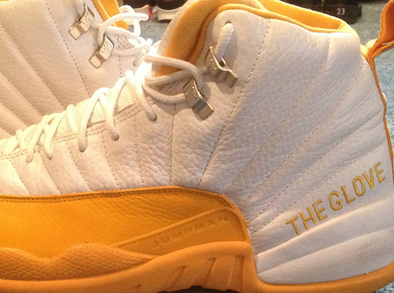 white and yellow jordan 12