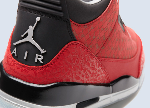 Air Jordan III Doernbecher - 2013 Release Date