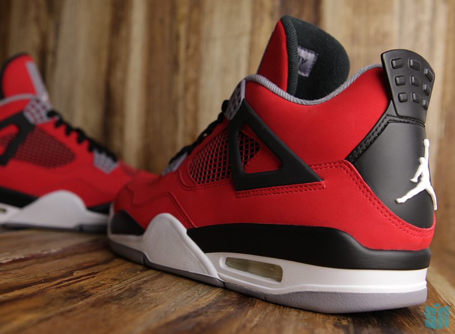 Air Jordan Iv Toro Beauty Shots