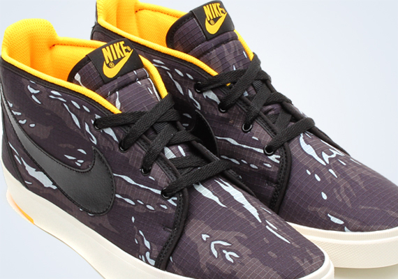 Nike Toki Mid “Camo”