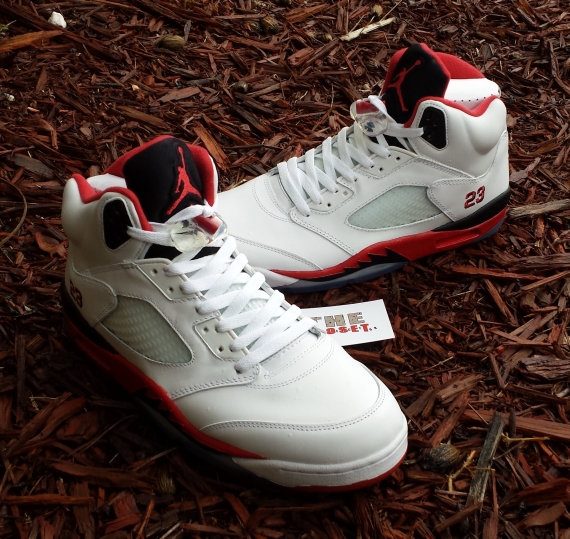 "Fire Red" Air Jordan 5 - SneakerNews.com