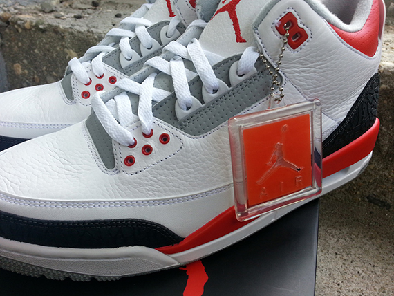 Fire red cheap 3s 2013