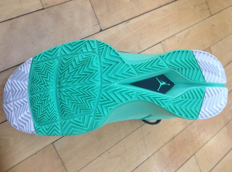 Jordan Super Fly 2 Green Glow Black 03