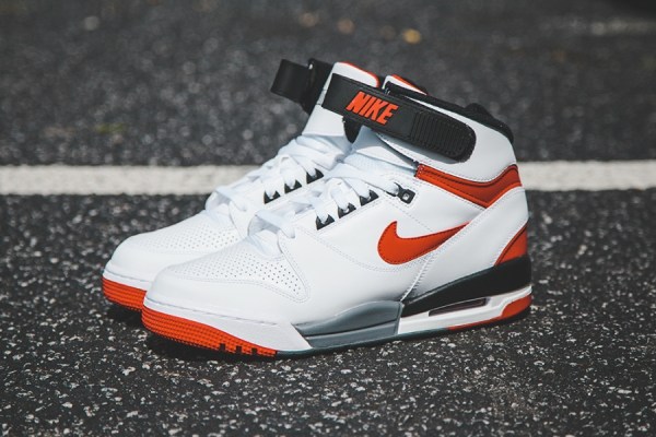 Nike Air Revolution - Arriving at Retailers - SneakerNews.com