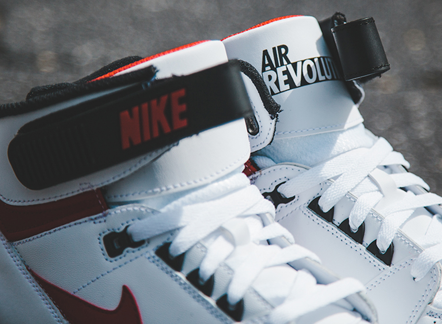 Nike Air Revolution - Arriving at Retailers